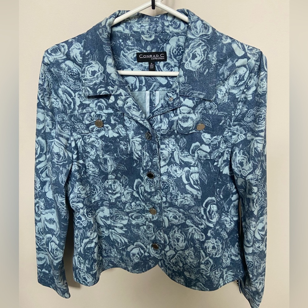 Conrad C Blue Stretch Floral denim look Jacket. size 6